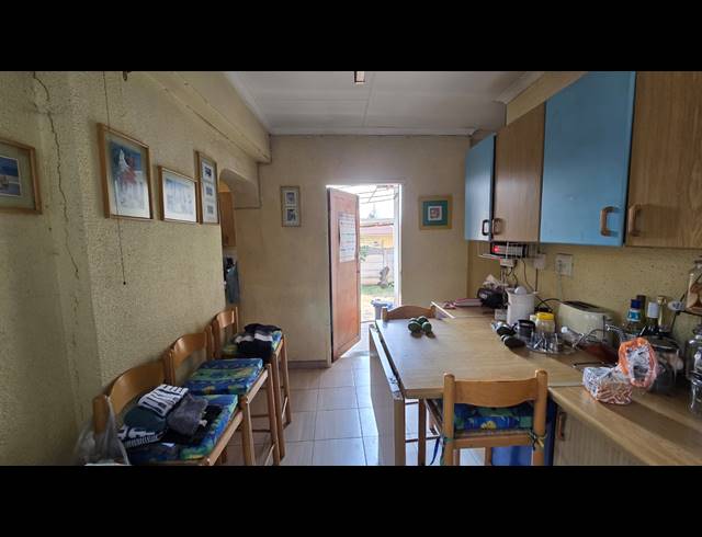 4 BEDROOM FREEHOLD FOR SALE IN ELANDSPARK